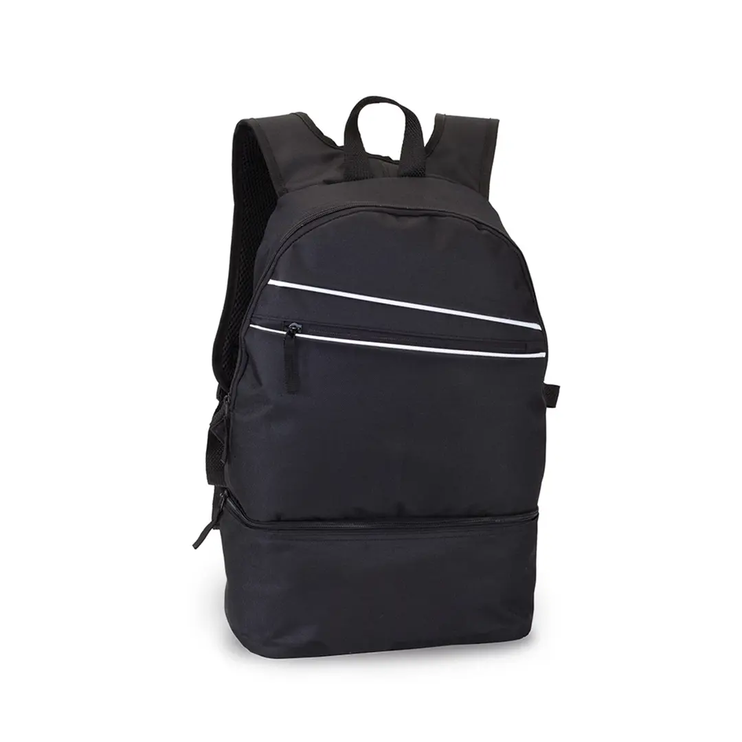 mochila negra con compartimento inferior y tirantes acolchados